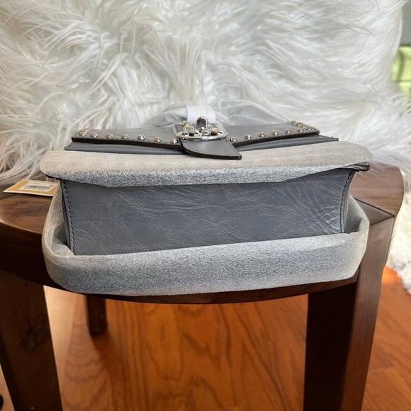 MICHAEL MICHAEL KORS
Greenwich Small Studded Metallic Logo Grey Crossbody Bag - Picture 8 of 16